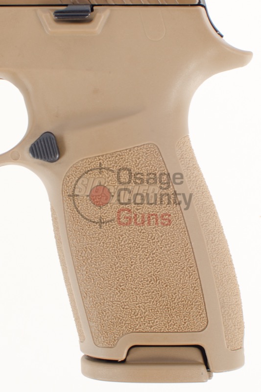 W320CA-9-COY-04.jpg