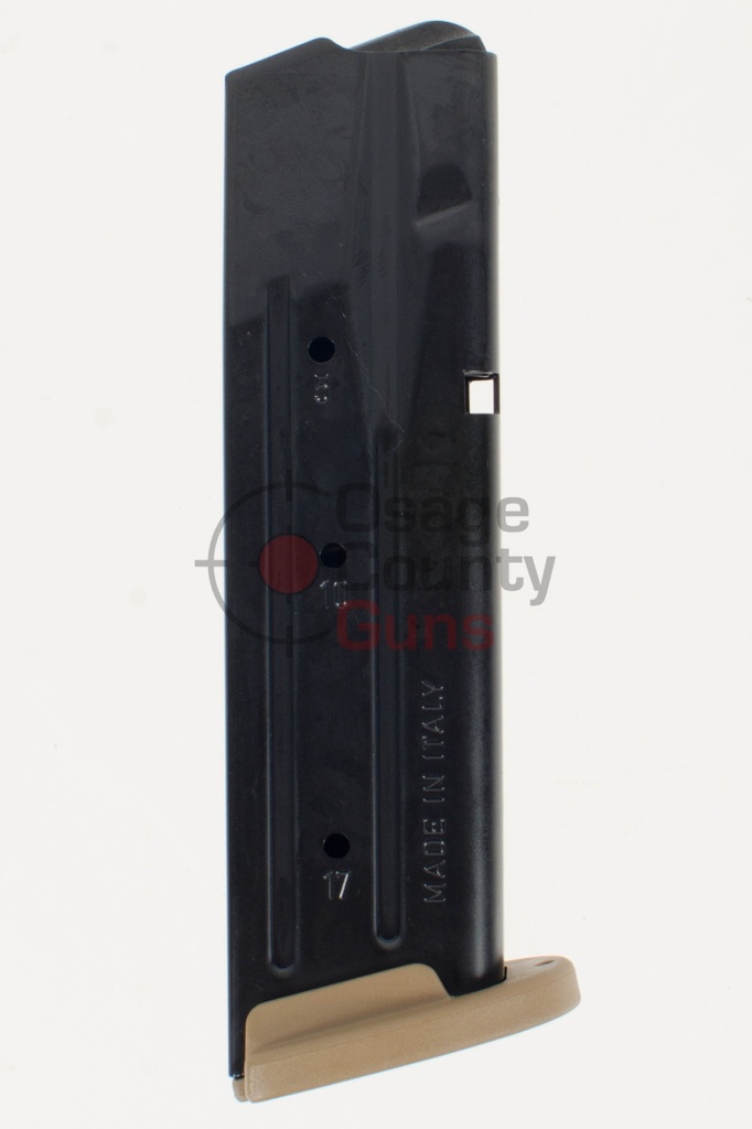 MAG-MOD-F-9-17-COY-02.jpg
