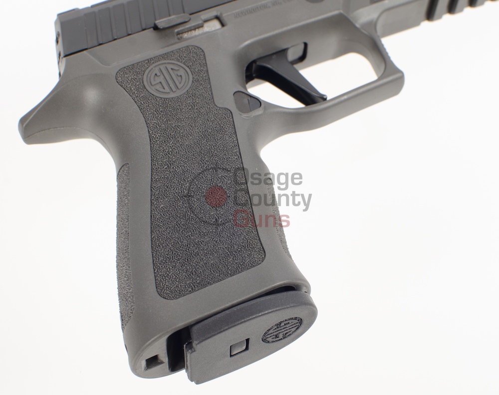 W320F-9-BXR3-TXG-PRO-05.jpg