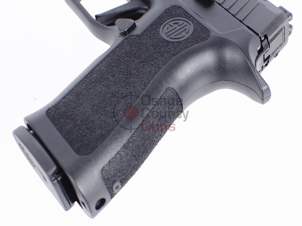 320XF-9-BXR3P-R2-10-06.JPG