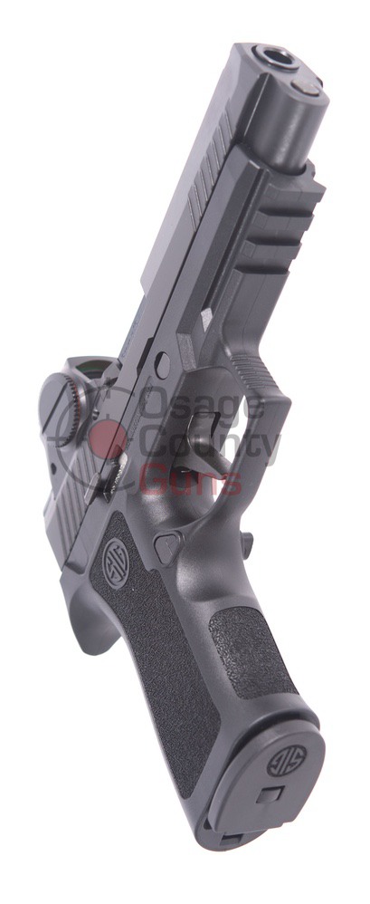 WM17-9-PRO-BLK-RM17-03.jpg
