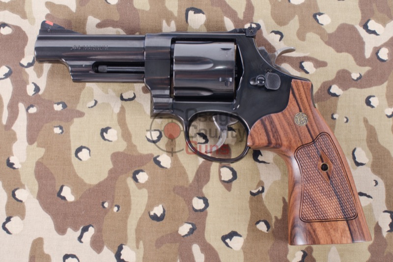 Smith & Wesson Model 29 Classic, .44 Magnum, 4" BBL, 6rd